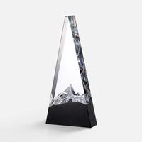 ����� Upward